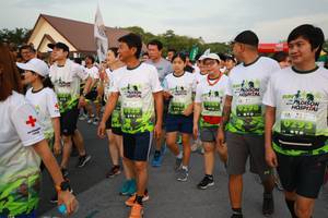 BIB: 293
                            <button type="button" onclick="openModal(3530964)" class="btn btn-primary btn-sm float-right btn-popup" data-toggle="modal" data-target=".modal-high-quality">
                        <i class="fas fa-shopping-cart"></i> Add to Cart
                    </button>
                                            <button type="button" onclick="isThisMe(3530964, true)" class="btn btn-success btn-sm float-right btn-popup btn-isme hidden" data-toggle="tooltip" data-placement="bottom" title="นี่คือรูปของคุณใช่ไหม คลิกที่นี่เพื่อเอาเข้าอัลบั้ม">
                        <i class="fas fa-plus"></i> Add to album
                    </button>
                    <button type="button" onclick="isThisMe(3530964, false)" class="btn btn-warning btn-sm float-right btn-popup btn-isnotme hidden">
                        <i class="fas fa-ban"></i> Remove from album
                    </button>